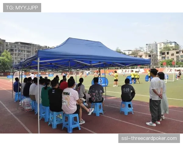 欧足联教练培训课程：现代边路战术分析成为必修模块